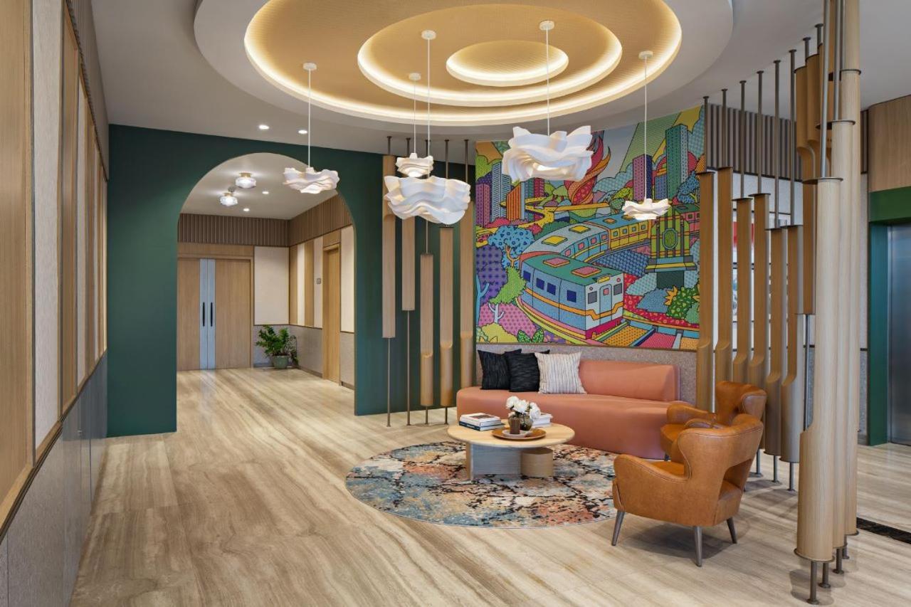 Maxonehotels At Kota Harapan Indah-Bekasi Eksteriør bilde